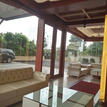 Mnr Resort Pipariā 外观 照片